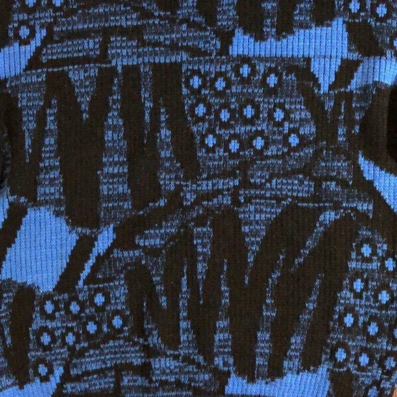 Vintage Patterned Knit Sweater. - Picture 8 of 13